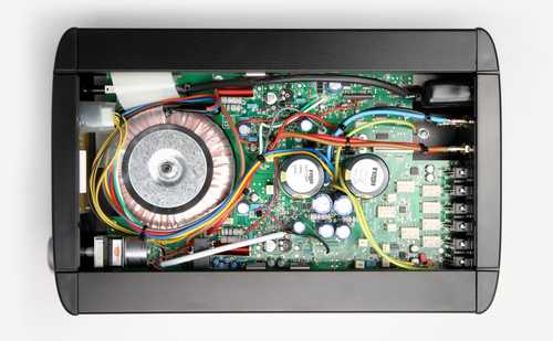 Rega Brio-R INSIDE