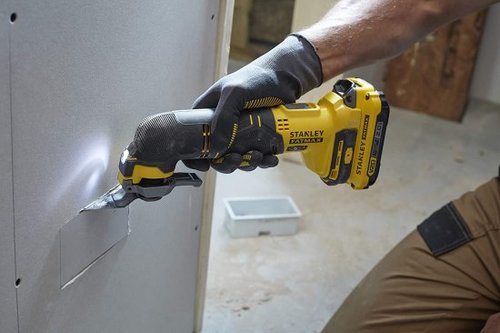 מולטיטול נטען Stanley FatMax SFMCE500D2K-QW 18V + מזוודה + 2 סוללות 2Ah + מטען