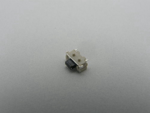 מפסק לחיצה רגעי 90 מעלות מלבני 4.7X2 SMD N.O מ
