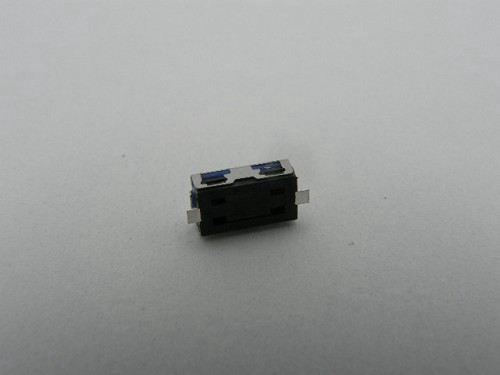 מפסק לחיצה רגעי מלבן 6.2X3.5 SMD N.O מ