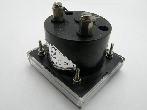 מודד פאנל אנלוגי עד 1A DC