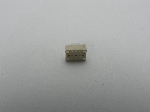 מפסק לחיצה רגעי מלבן 4.2X3.2 SMD N.O מ