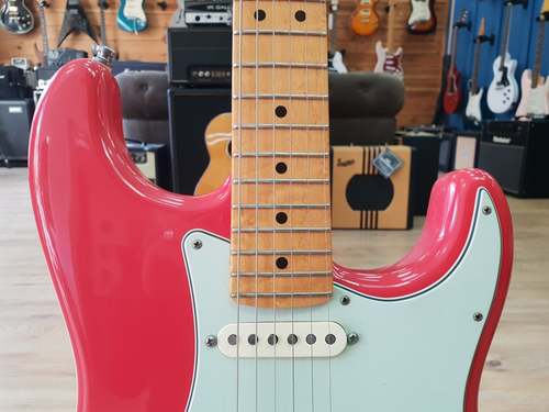 גיטרה חשמלית Fender Custom Shop Stratocaster Deluxe 2011