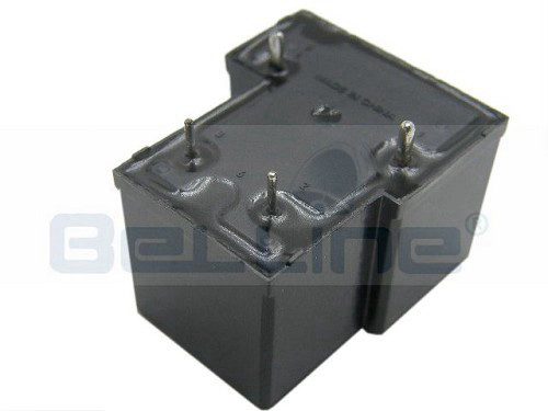 ממסר 12V DC 30A