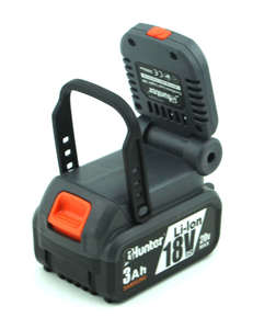 פנס נטען Hunter 3Ah 18V 300lm / גוף בלבד 