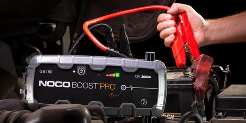 בוסטר התנעה NOCO GB150 אלקטרוני 12V 3,000A לרכבי בנזין ודיזל בנפח עד 10 ל' 