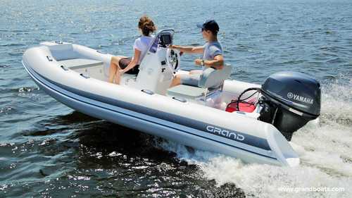 סירה מתנפחת חצי קשיחה RIB (פיברגלס) עם הגה ומושבים  GRAND S420NL