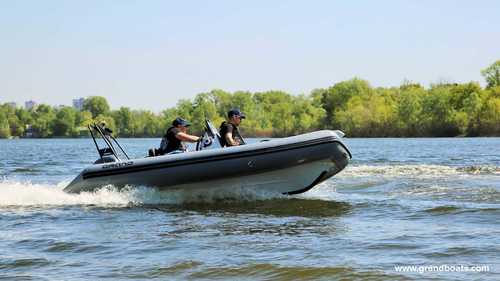 סירה מתנפחת חצי קשיחה RIB (פיברגלס) עם הגה ומושבים  GRAND S420NL