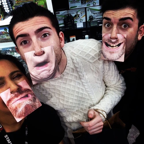 סט 4 תחתיות לכוסות, פרצופים להלבשה על האף FACE MATS