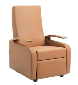כורסה מתכווננת - RECLINER בעלת ידיות עץ