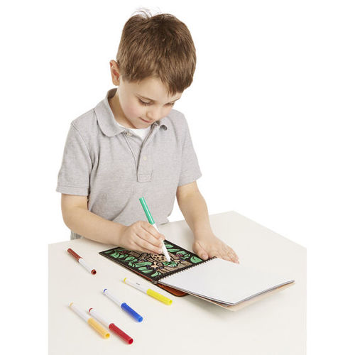 חוברת צביעה עם 6 טושים קסמי הקטיפה - חיות