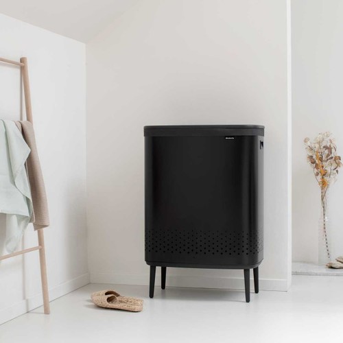 סל כביסה מחולק 45+45 ליטר שחור מט BO  ברבנטיה | Brabantia 