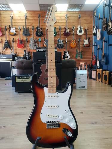 גיטרה חשמלית Fender Stratocaster Japan SSS 1994/5