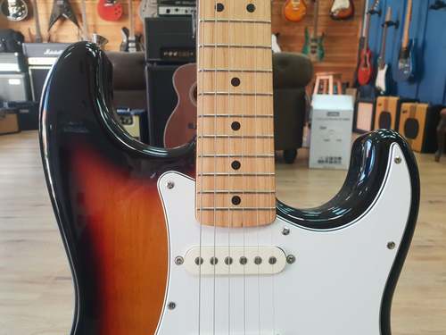 גיטרה חשמלית Fender Stratocaster Japan SSS 1994/5