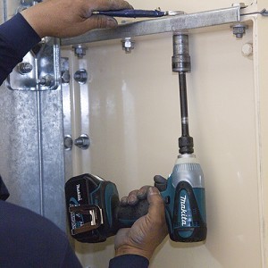 מפתח אימפקט 18V הינע 