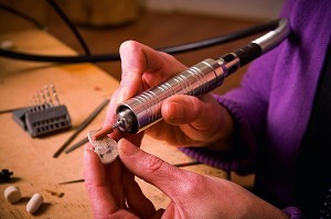 מכשיר דרמל מקצועי + 21 אביזרים דגם 9100