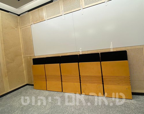 כסאות-JumpSeat-חדר ישיבות גוגל תל אביב