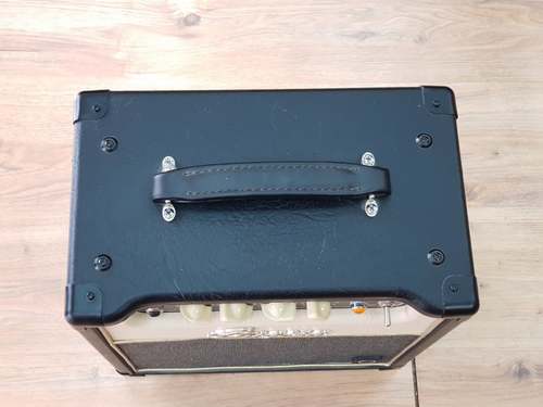 Bugera V5 Infinium 1x8