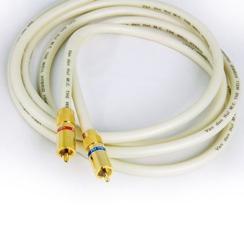 כבל אודיו RCA  באורך 1 מטרים מבית VAN DEN HUL דגם The Well