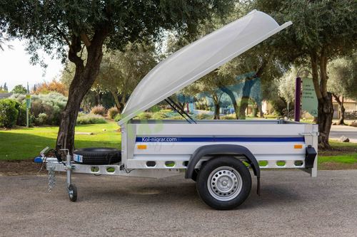 נגרר סגור עם מכסה למשקל 750 ק
