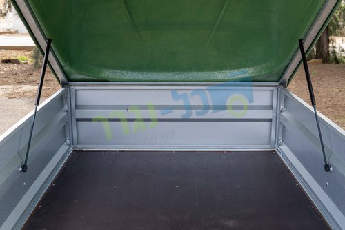 נגרר סגור עם מכסה למשקל 750 ק