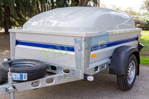 נגרר סגור עם מכסה למשקל 750 ק