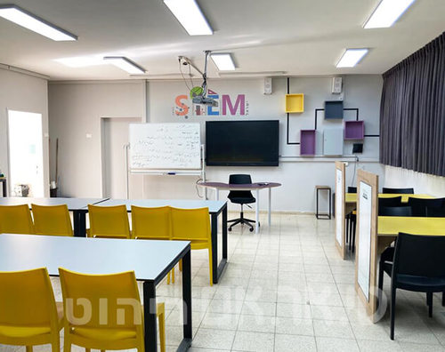 עיצוב מיוחד וצבעוני למעבדה