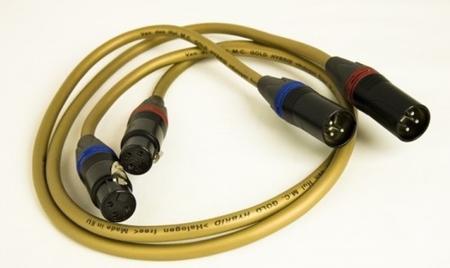 כבל אודיו XLR באורך 0.8 מטרים מבית VAN DEN HUL דגם Mc – Gold MK II