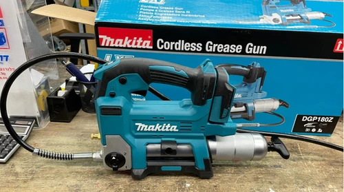מגרזת נטענת + 2 סוללות Makita DGP180 18V 5Ah