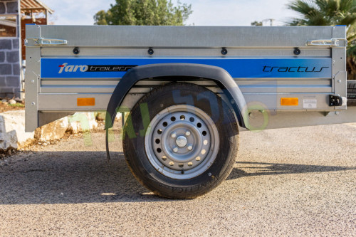 נגרר פתוח 1.6X1.25 למשקל 600 ק