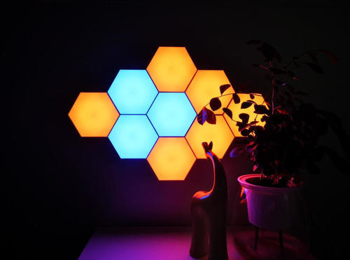 לבני תאורה דקורטיבים Haxon Led Touch
