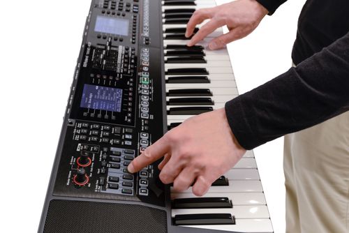 זוית נוספת Roland E-A7