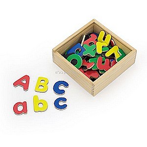 אותיות ABC מגנטיות בקופסת עץ רב פעמית - 52 יח' Viga