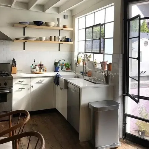 פח אשפה למטבח 45 ליטר - SimpleHuman מתוך קולקציית פחי אשפה למטבח (מבט מקרוב) - פריט מעוצב לעיצוב חלל רחצה מודרני ויוקרתי