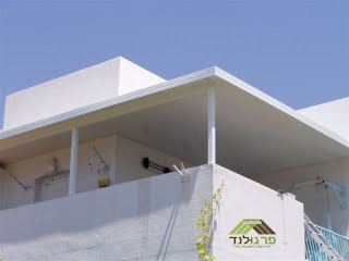 פרגולות אלומיניום מדגם: פאנל אלומיניום מבודד