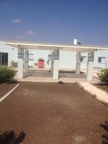פרגולת אלומיניום על עמודי בטון / אבן קיימים