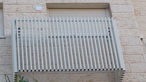 מסתור כביסה/מזגן - מדגם חצי עגול אנכי