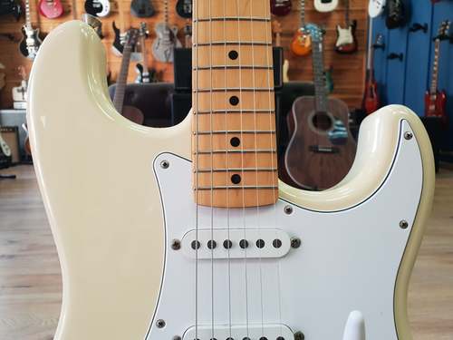 Fender Stratocaster Reissue 72 Japan 1993/4