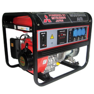 גנרטור מנוע בנזין 5700W AVR + גלגלים בכל קנייה!
