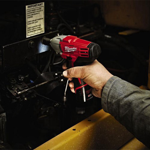 מפתח רטיטה Milwaukee 1/2 12V נטענת כולל 2 סוללות 4A