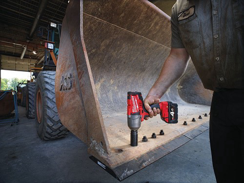 מפתח אימפקט FUEL 18V 1/2 לעומס גבוה נטענת כולל 2 סוללות 4A