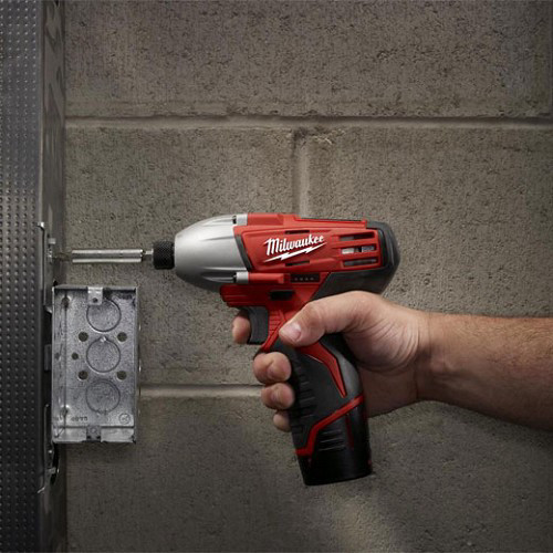 מברגת אימפקט Milwaukee 12V נטענת כולל 2 סוללות 4A