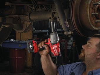מפתח אימפקט FUEL 18V 1/2 לעומס גבוה נטענת כולל 2 סוללות 4A