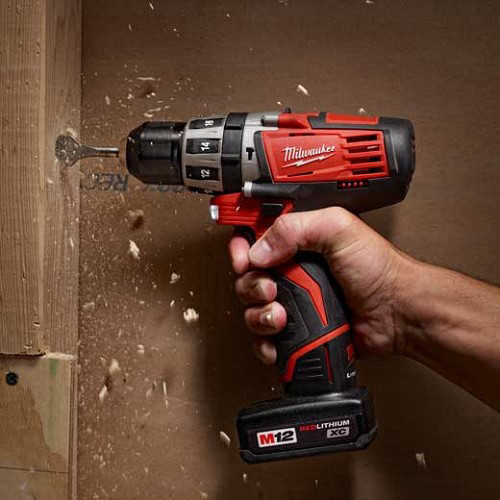 מברגה/מקדחה Milwaukee 12V רוטטת נטענת כולל 2 סוללות 4A