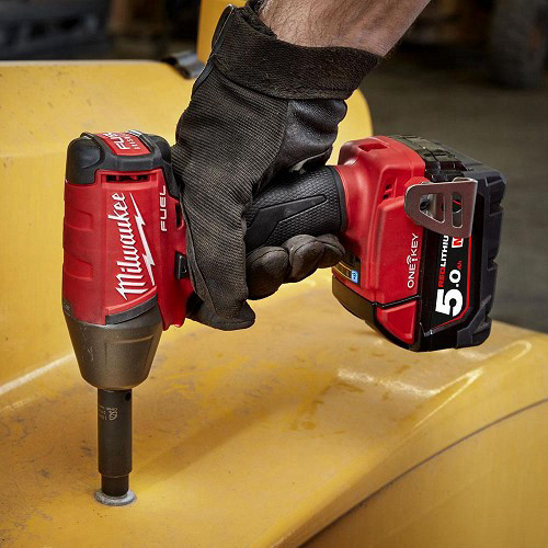 מפתח רטיטה 18V אימפקט 1/2 FUEL ONE-KEY נטענת כולל 2 סוללות 5A