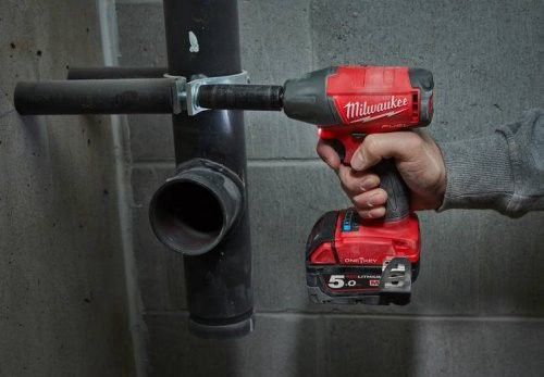 מפתח רטיטה 18V אימפקט 1/2 FUEL ONE-KEY נטענת כולל 2 סוללות 5A