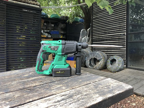 פטישון נטען ליתיום 18V SUZUKI