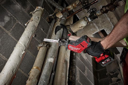 מסור חרב קומפקטי 18V נטען FUEL - גוף בלבד