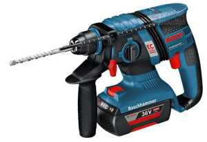 פטישון נטען 36V במשקל 2.9 ק"ג כולל 2 סוללות 2.0Ah במזוודת BOSCH LBOXX