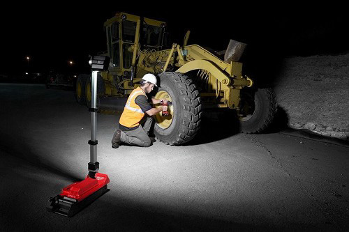 עמוד תאורה 18V נטען מתקפל ONE-KEY - גוף בלבד